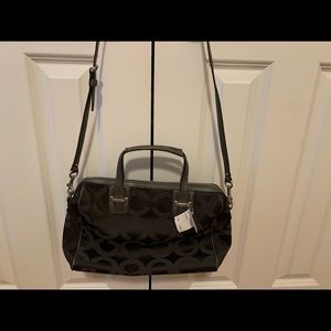 Coach tay op art satchel